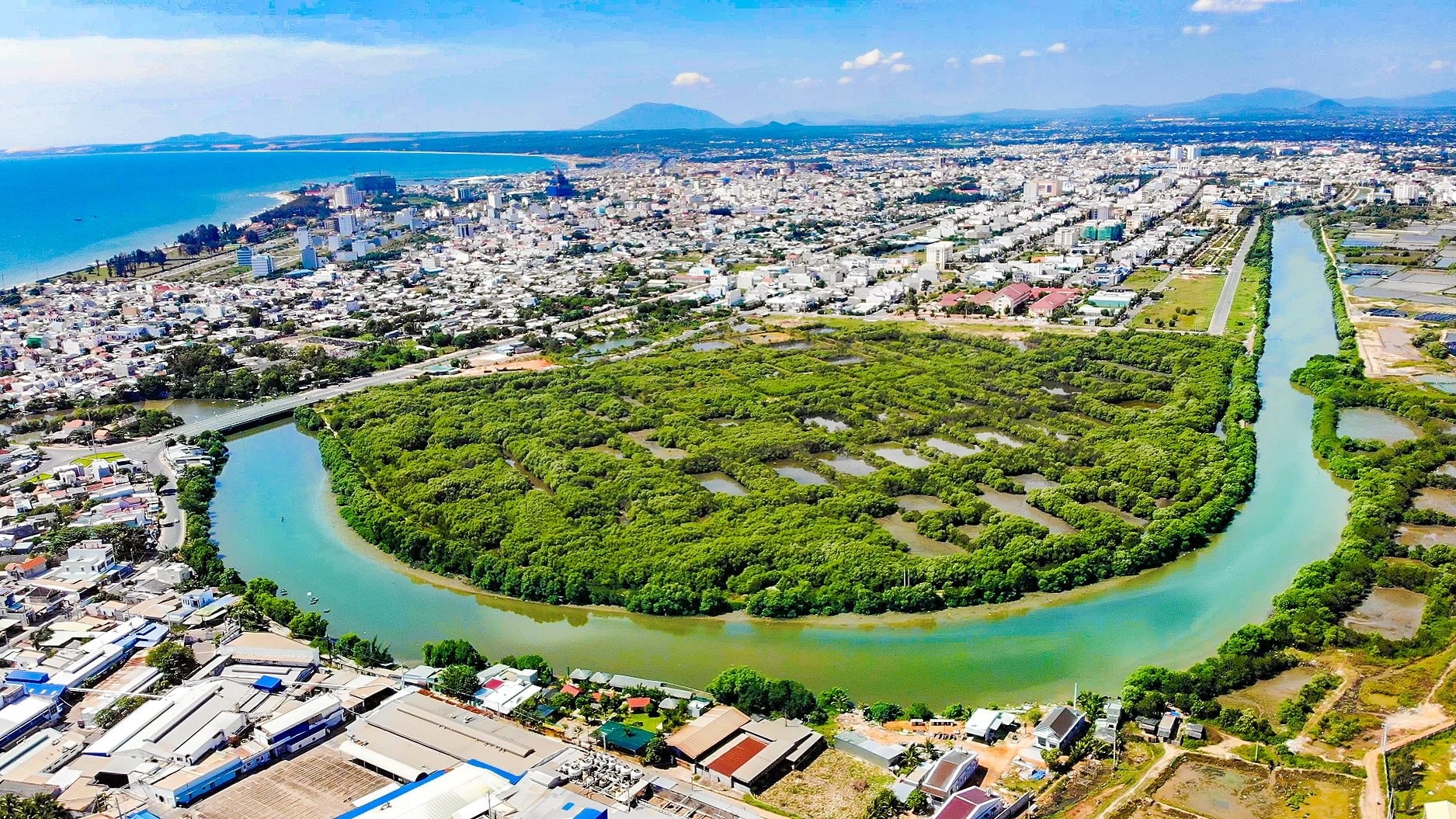 Triển khai thi hành các quy định của pháp luật về tài nguyên nước liên quan đến phân quyền, phân cấp và chính quyền địa phương 02 cấp tại tỉnh Lâm Đồng